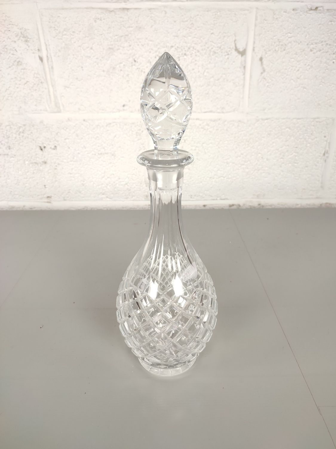 Cut crystal decanter