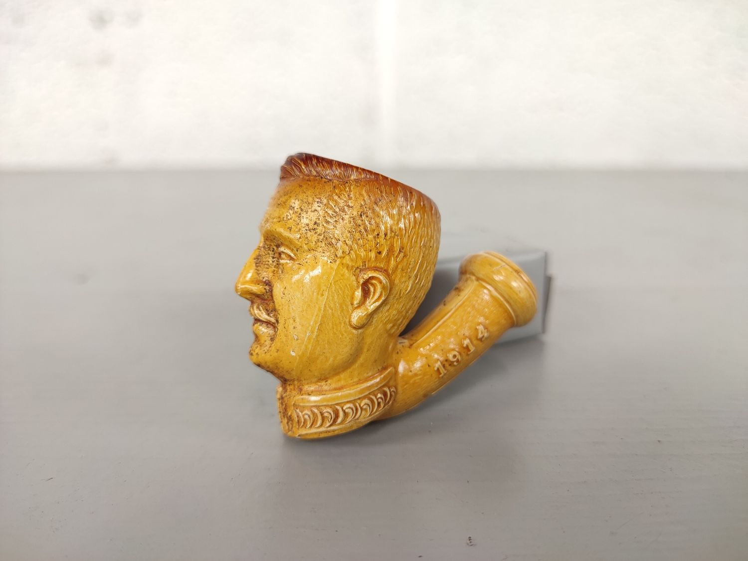 Clay pipe bowl Albert I