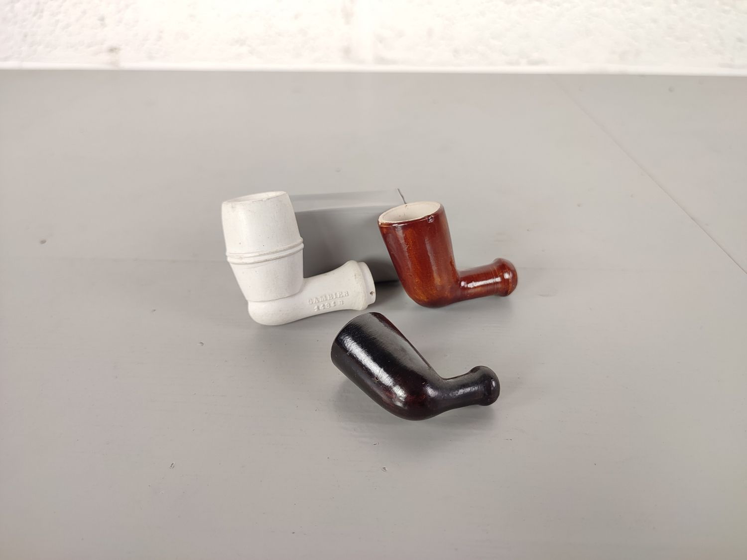 3 clay pipe bowls