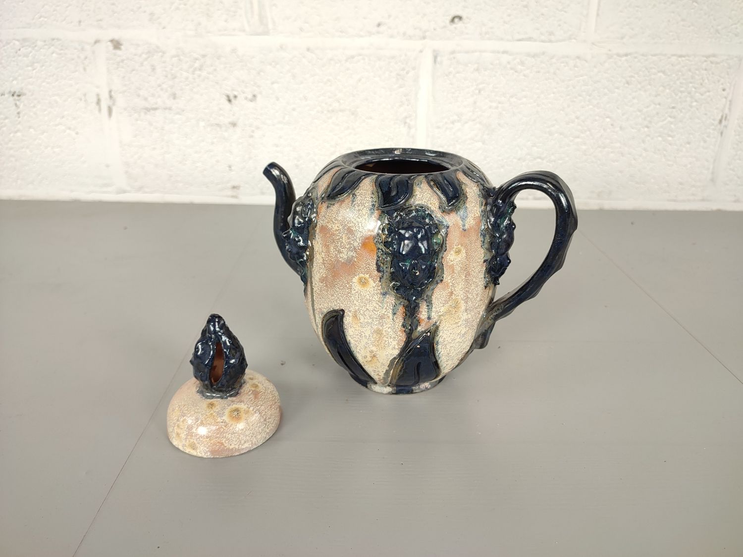Stoneware teapot Sylvain Sttublet