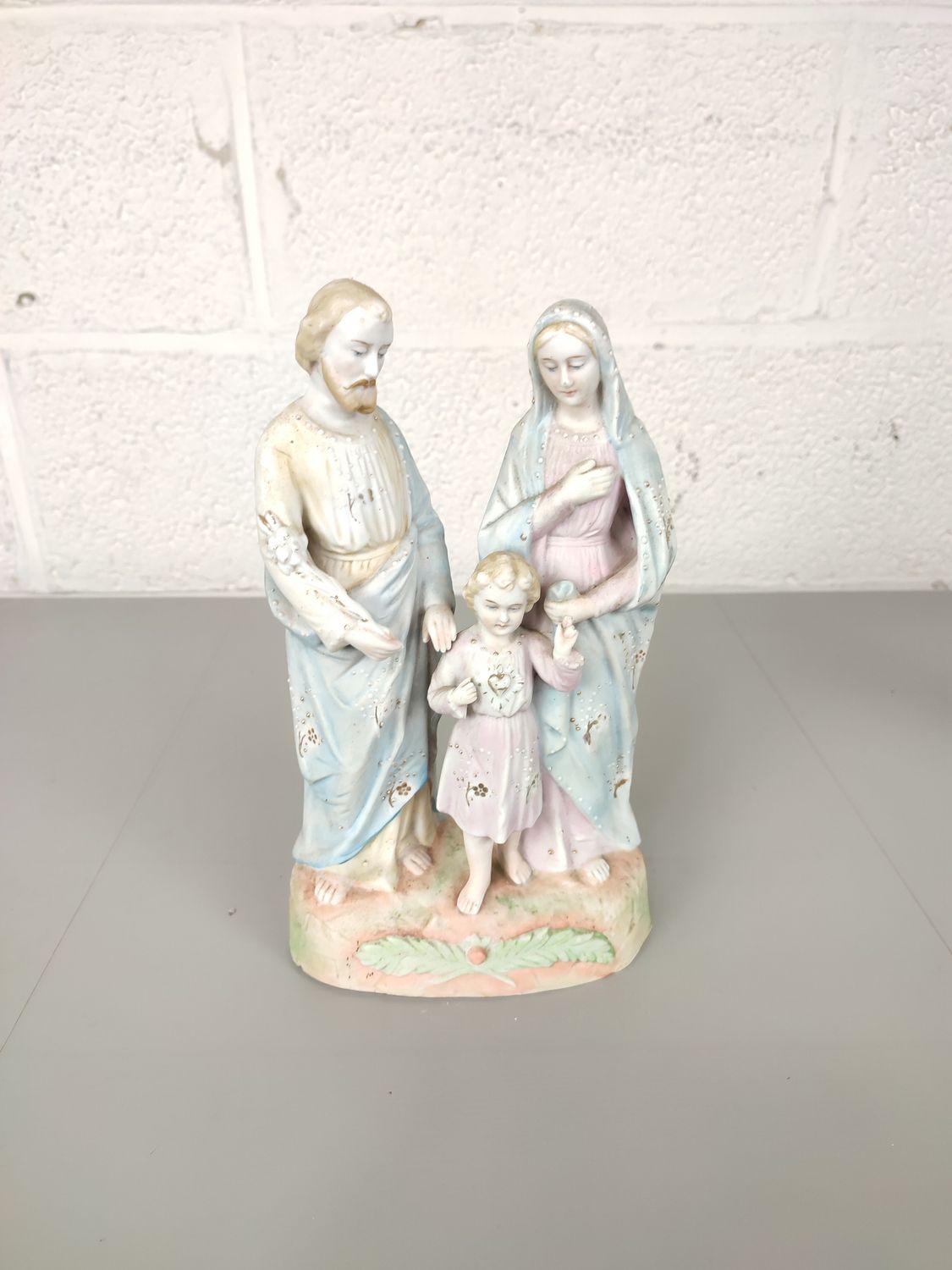 Biscuit statue of the holy family