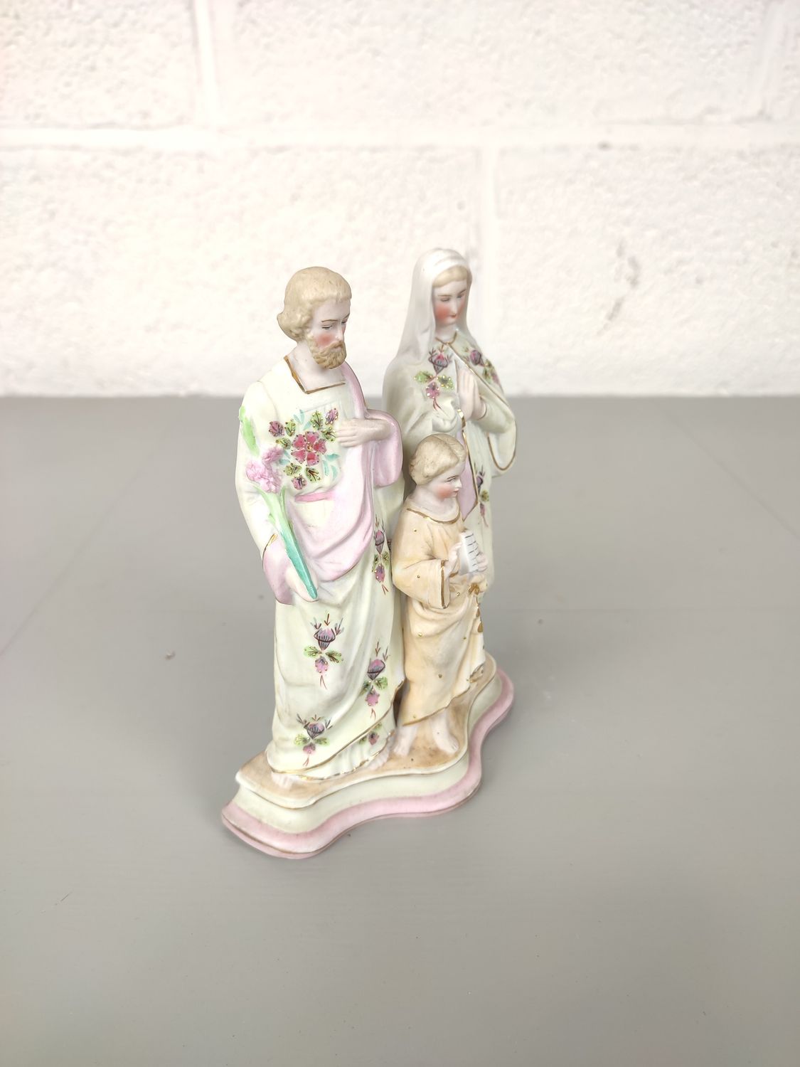 Biscuit statue of yhe holy family