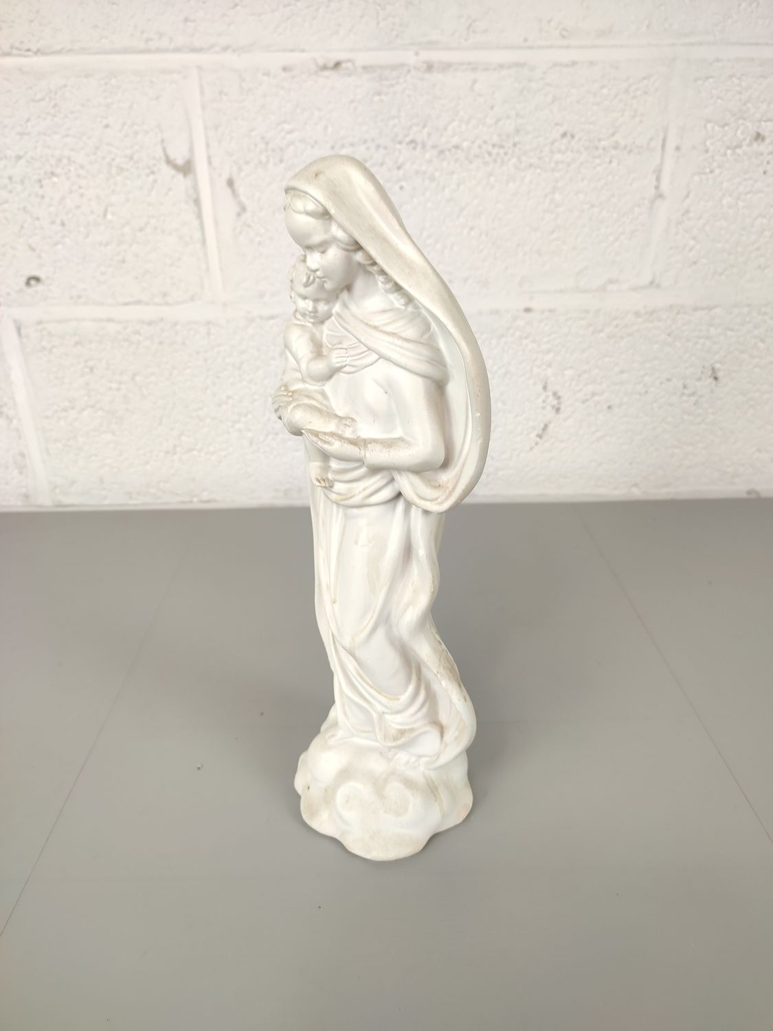Plaster statue of Mary by Guelfi