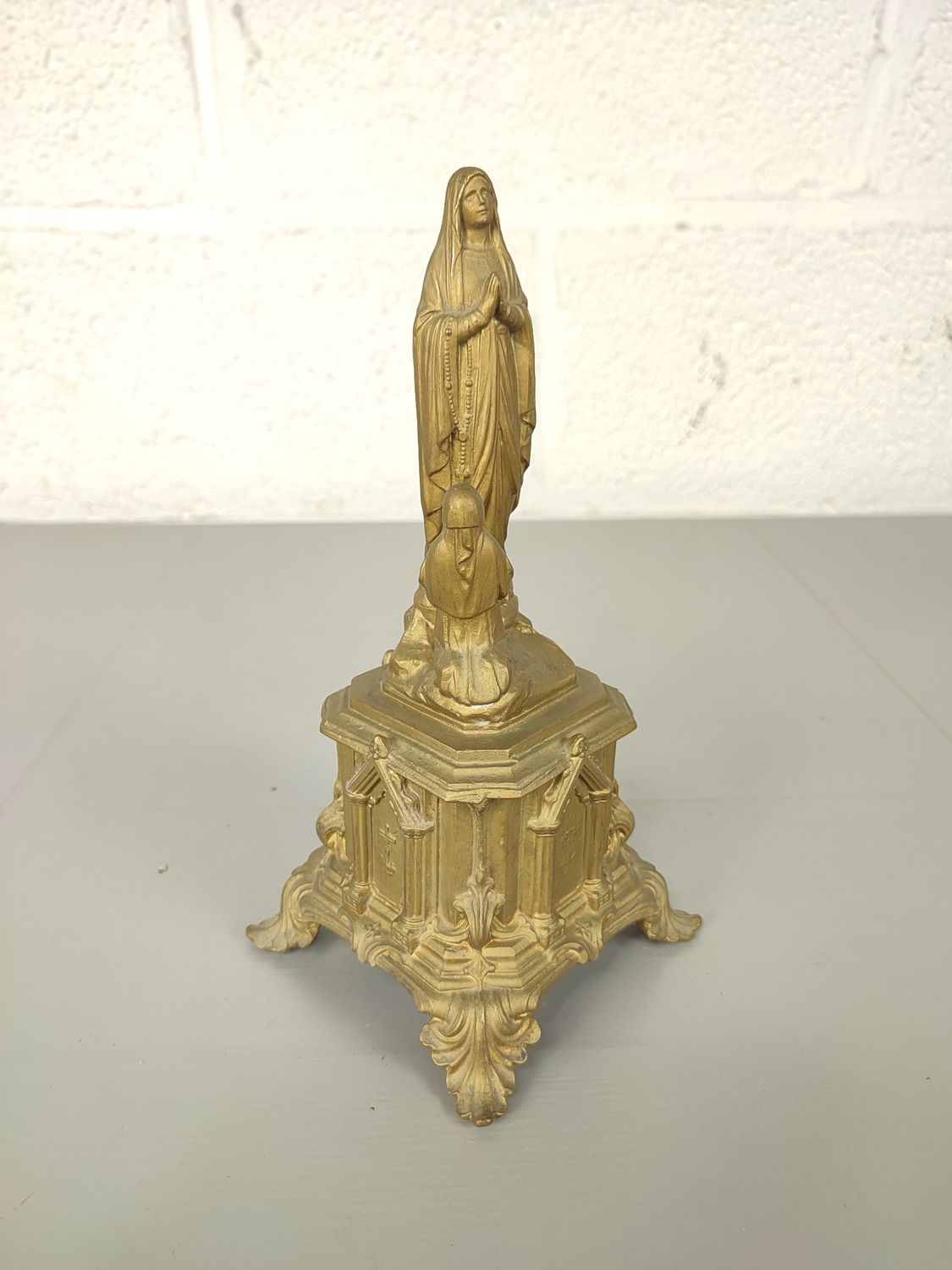 Metal statue Mary