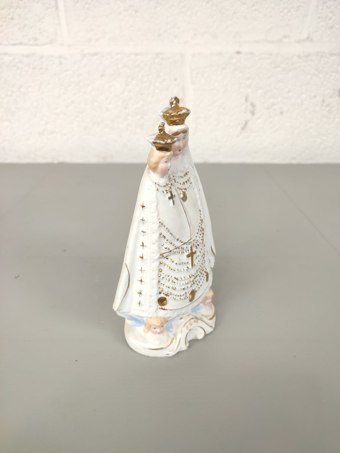 Biscuit figurine of Mary with child
