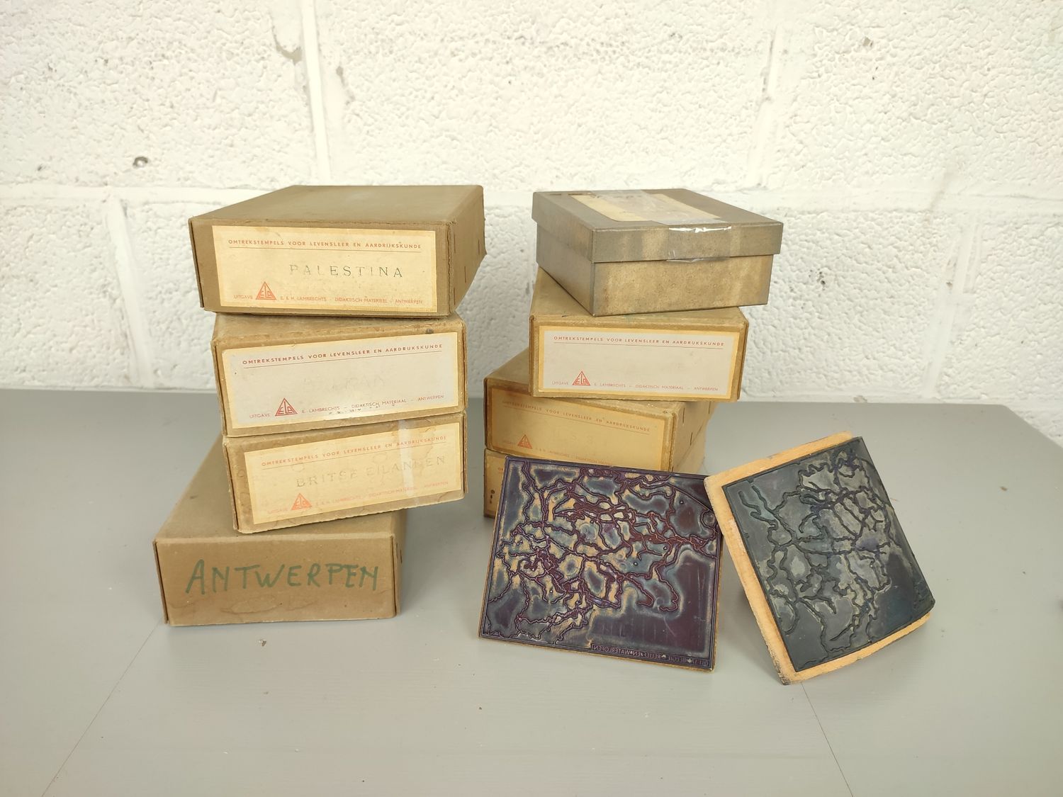 10 old geografical school stamps