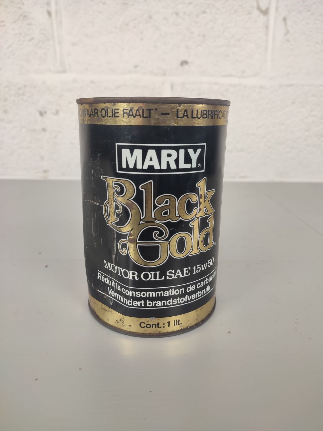 Old oil can