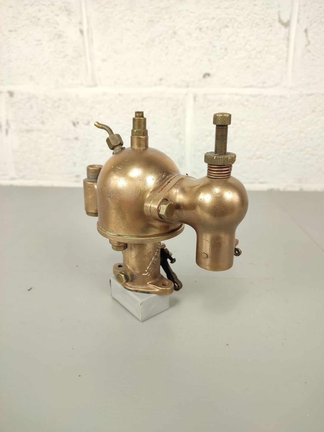 Antique Schebler D carburetor