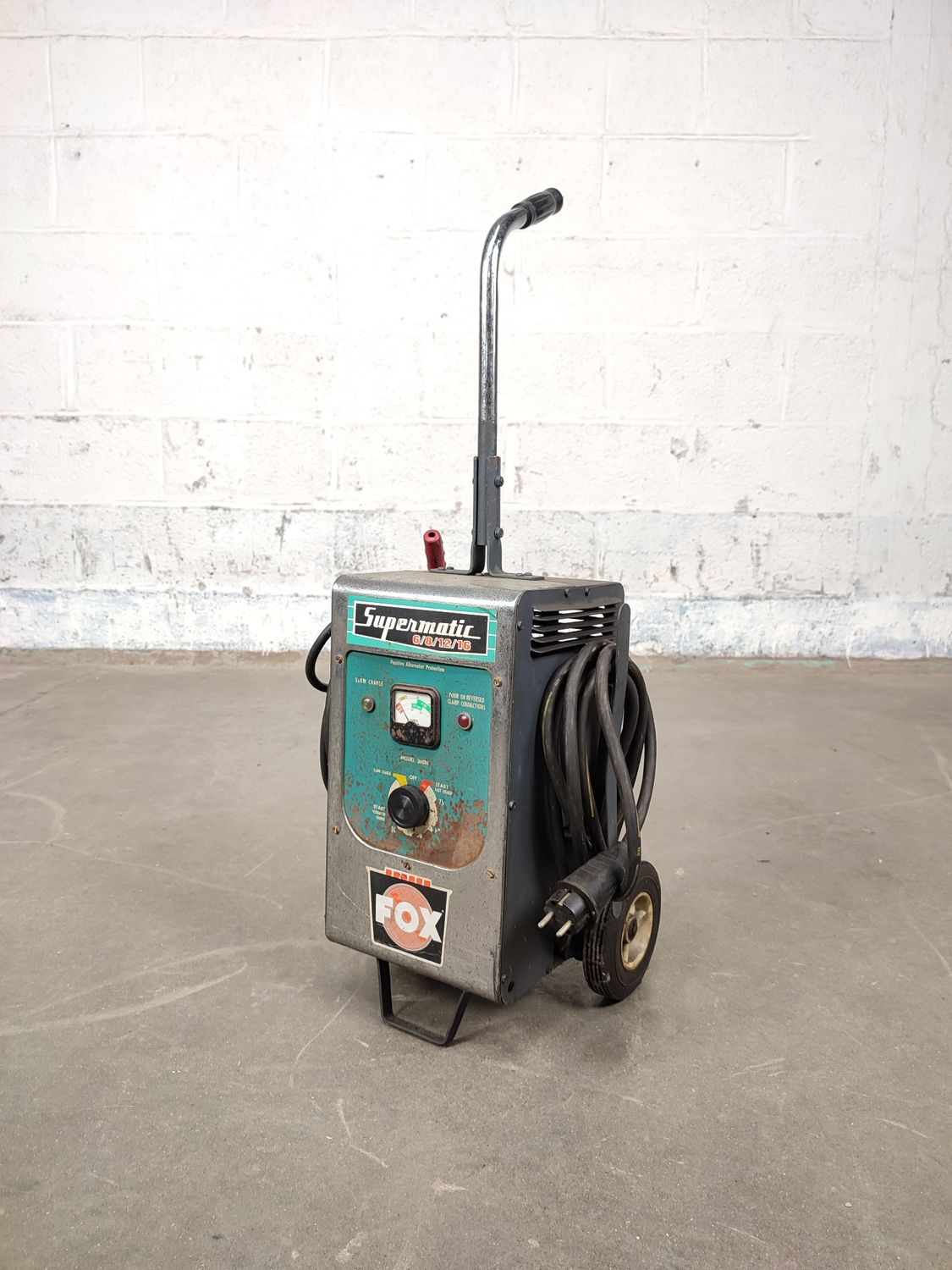 Vintage Fox battery charger