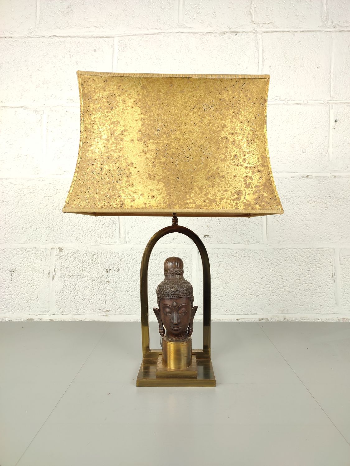 Table lamp with bronze Buddha head