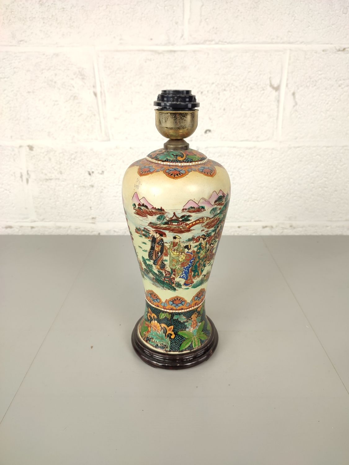 Vintage Chinese lamp base