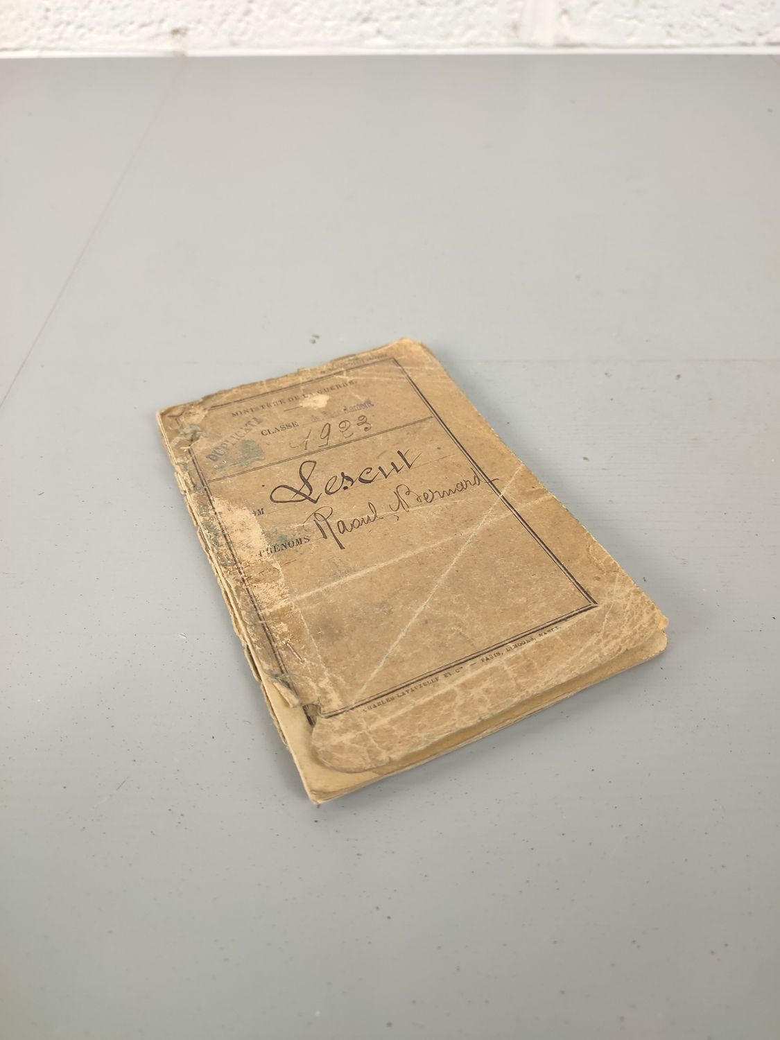 French military passport