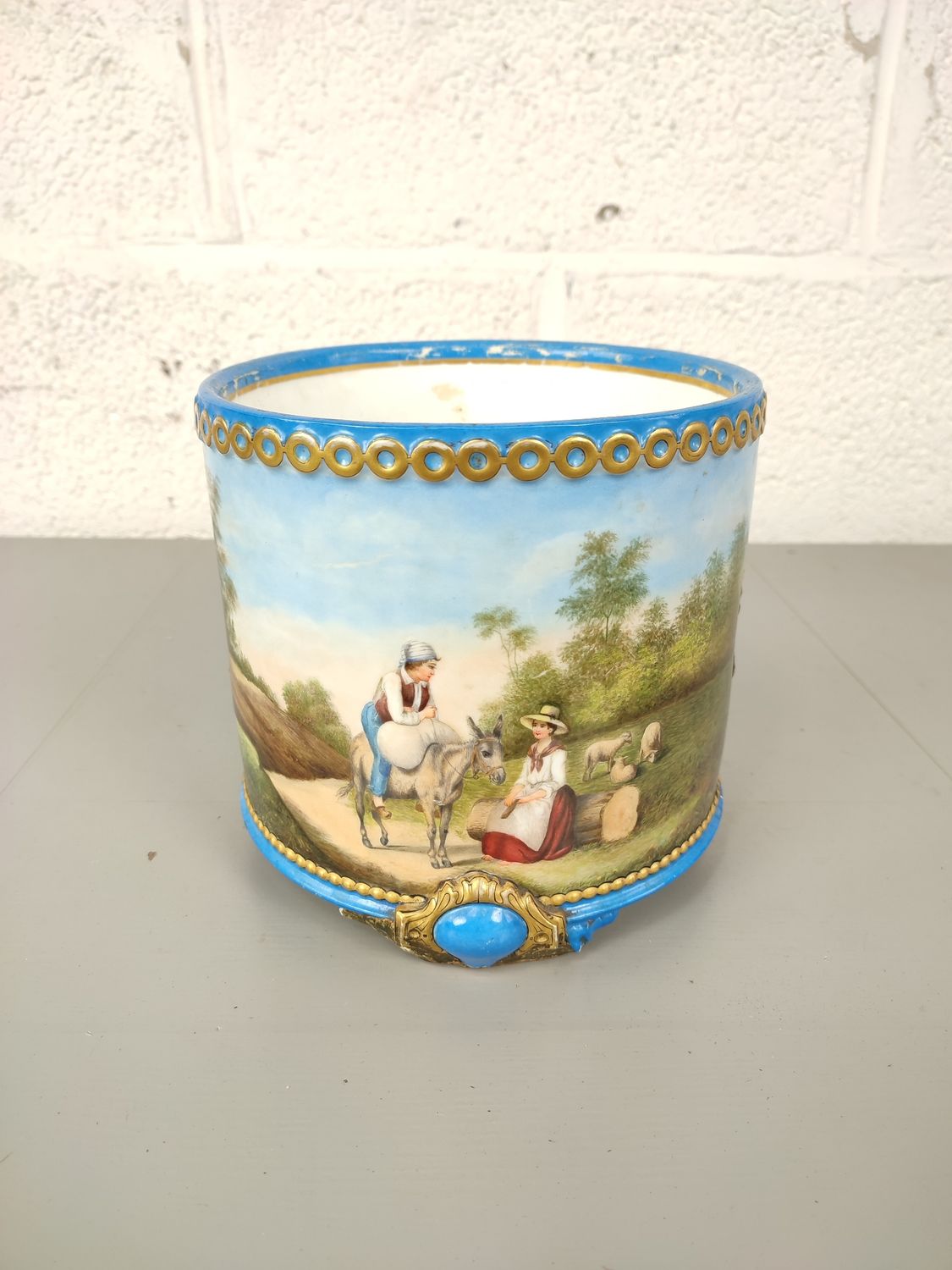 Vintage flowerpot in Sevres style