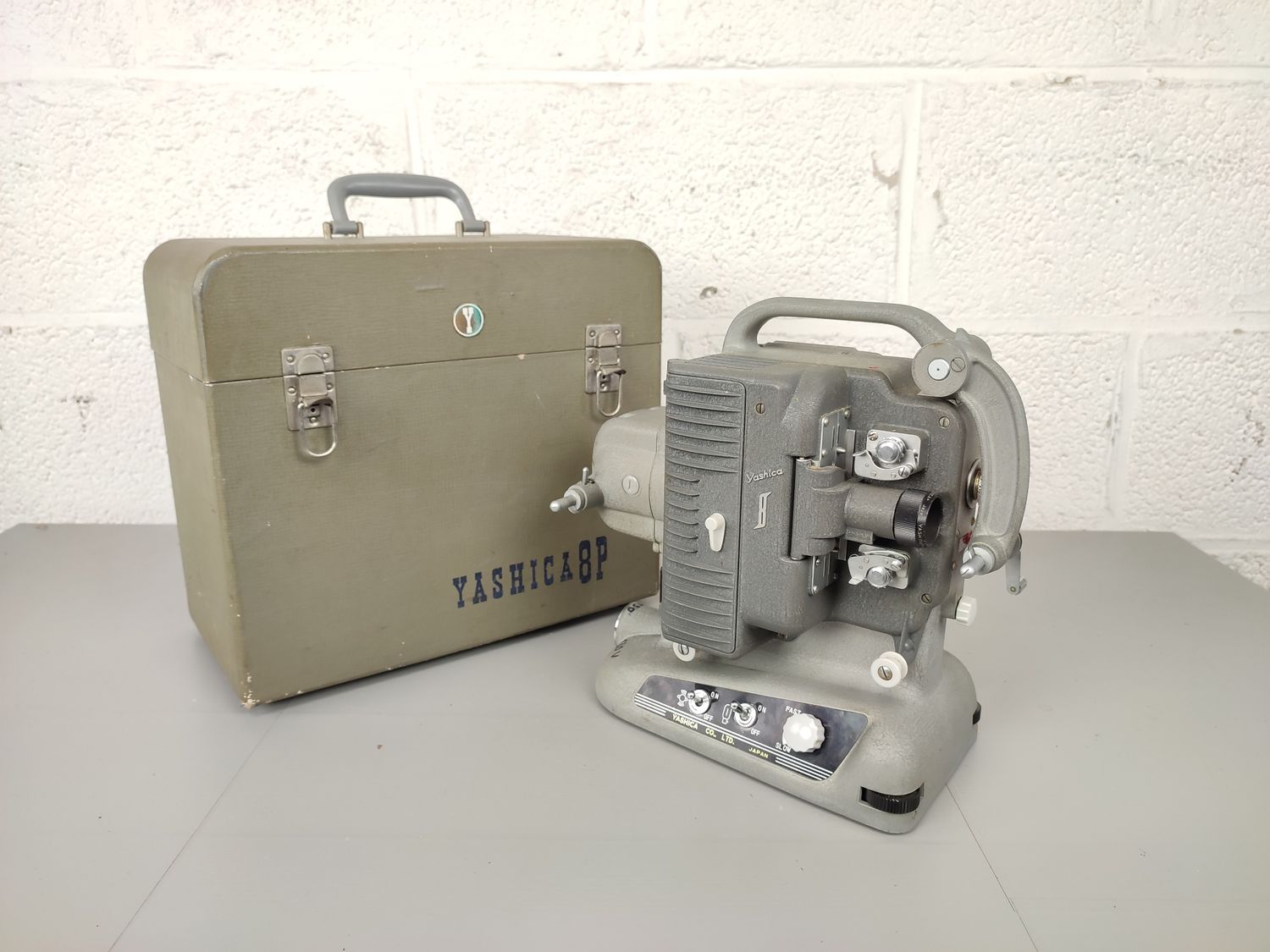 Yashica 8P projector