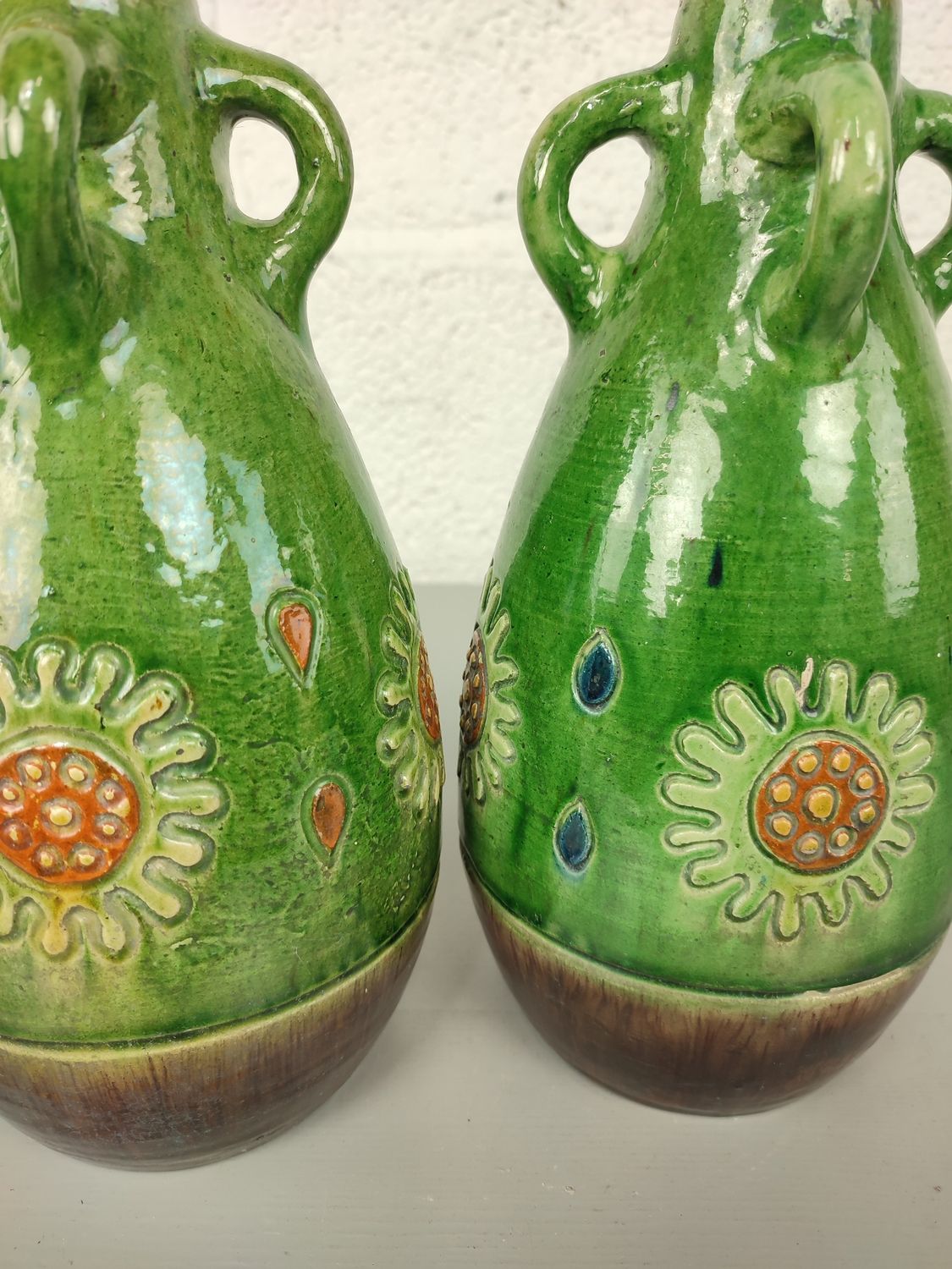 Pair of vases in Flemish earthenware 28cm