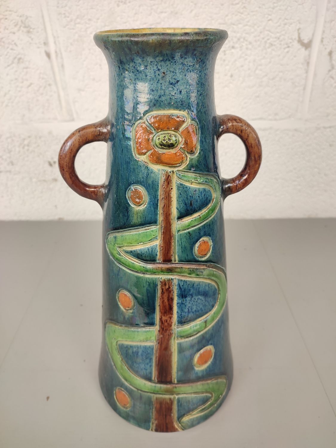 Vase in Flemish earthenware 41cm
