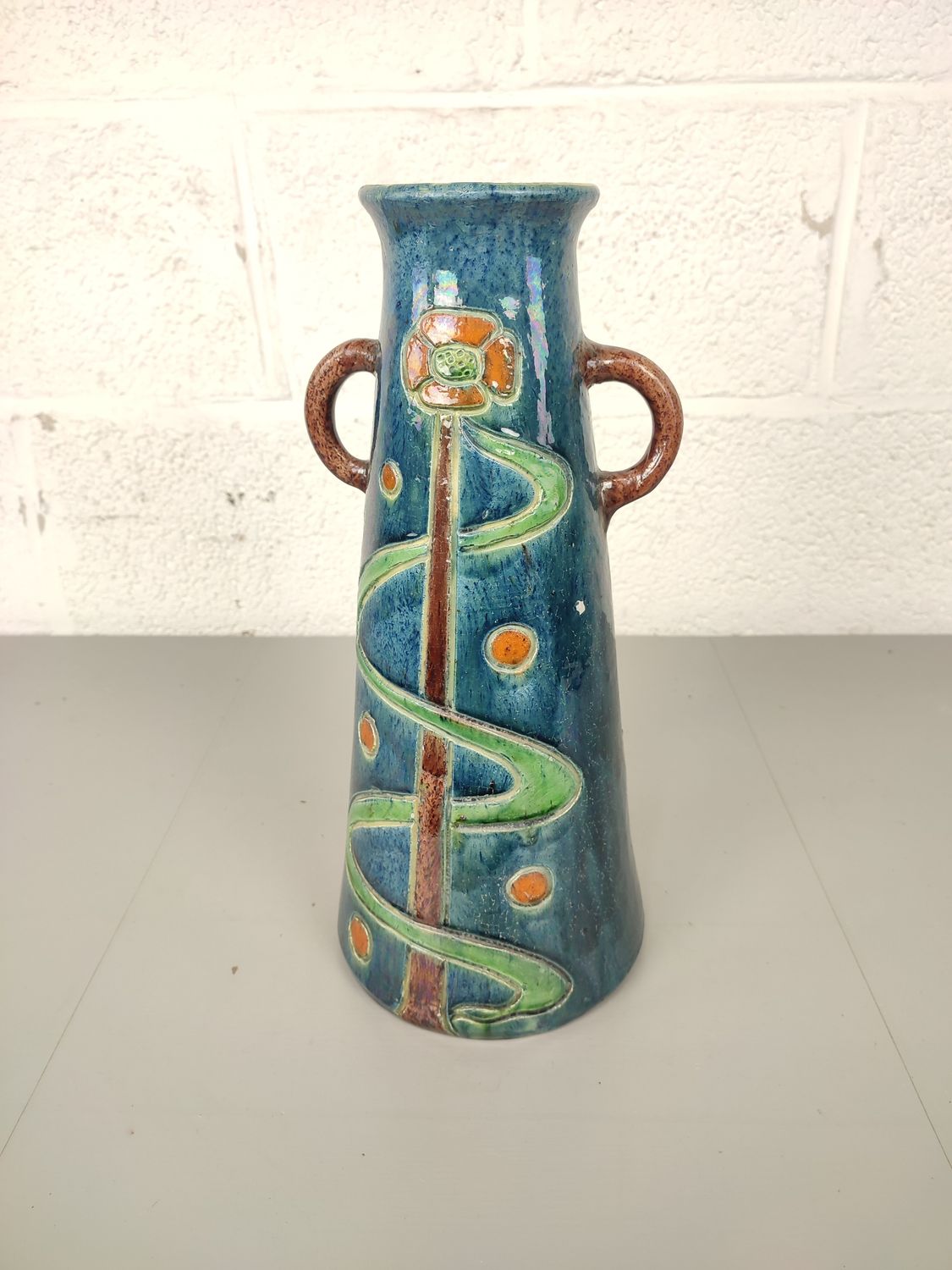 Vase in Flemish earthenware 41cm