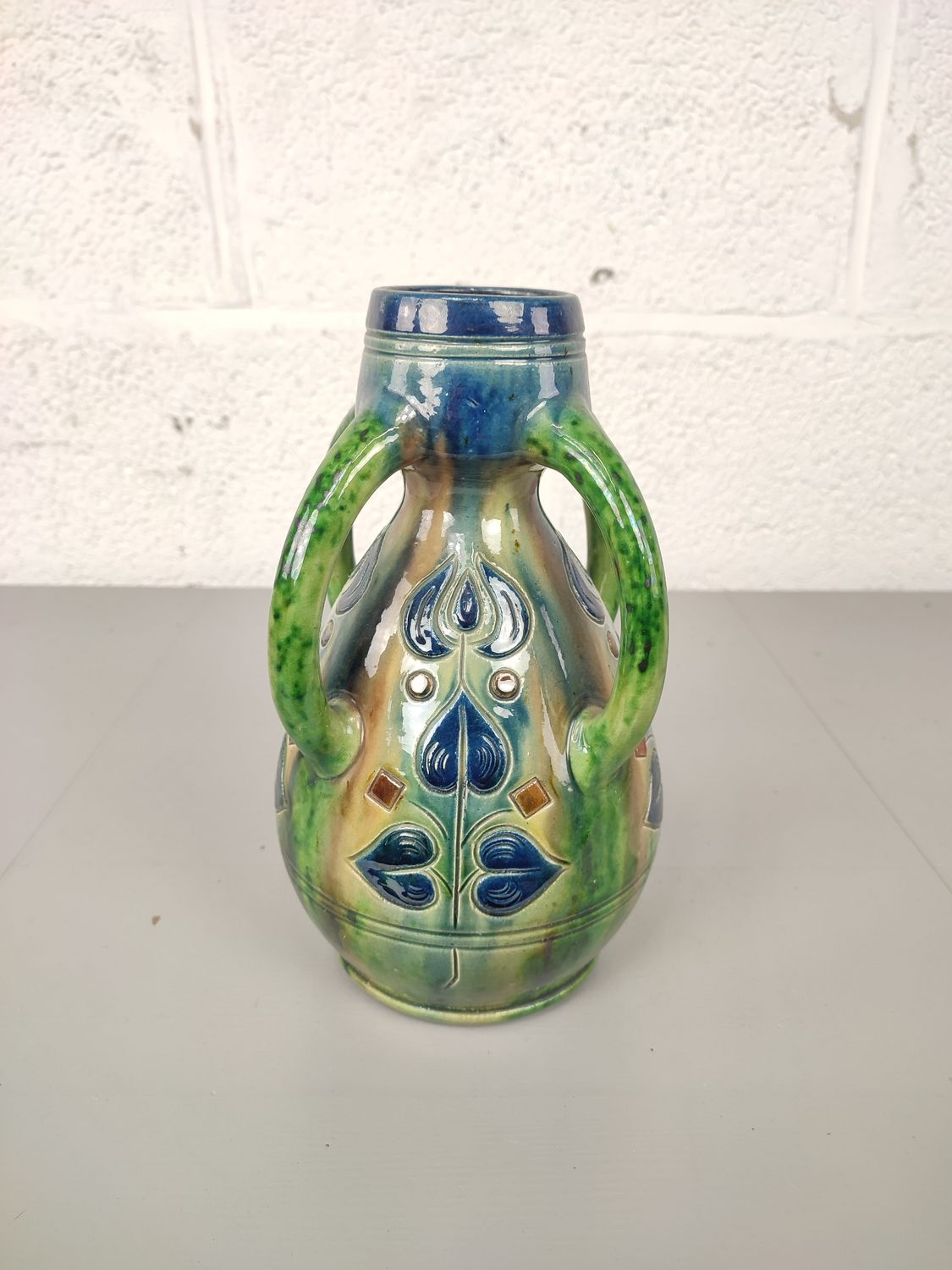 Vase in Flemish earthenware 26cm