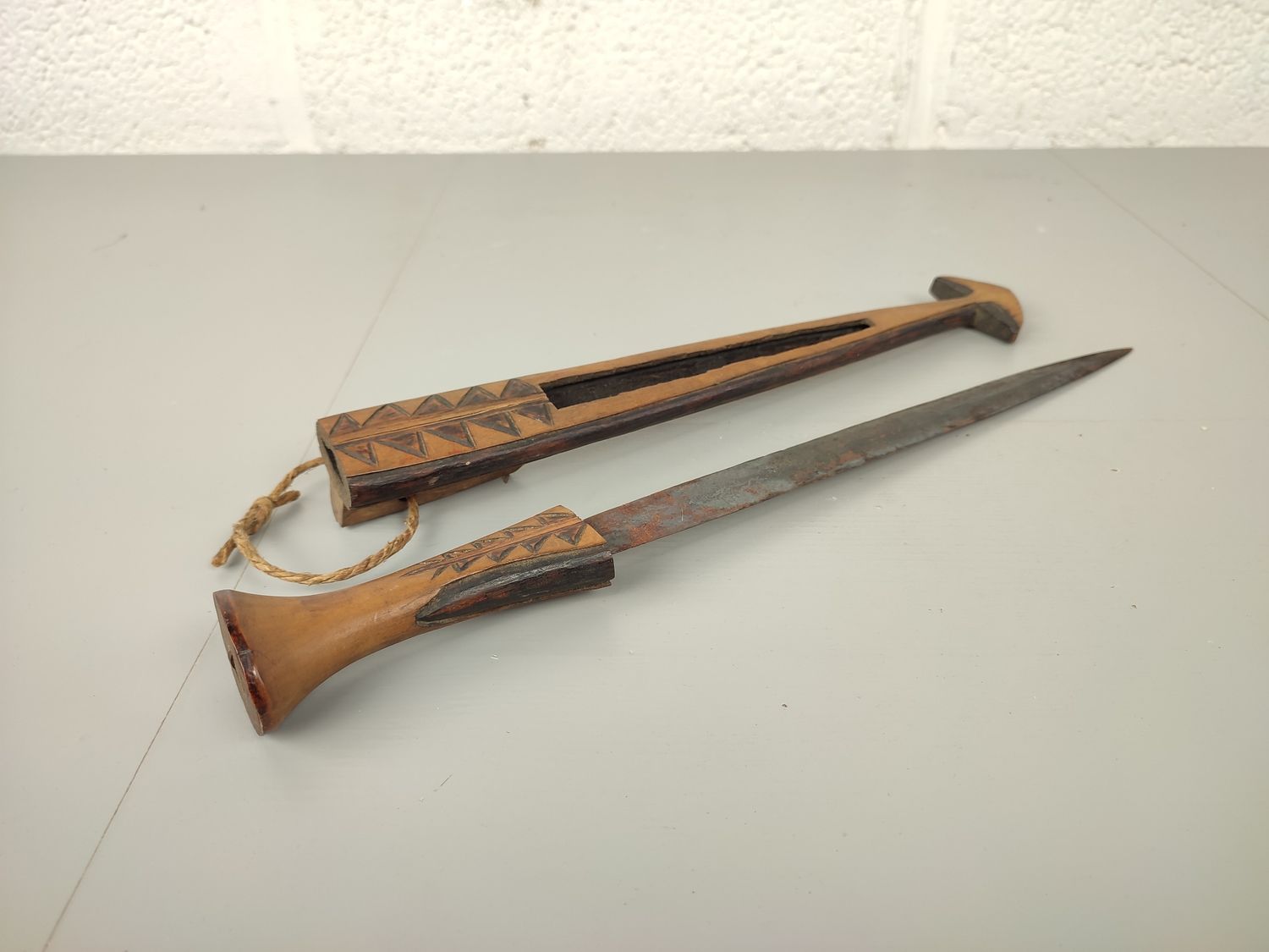 Namibian / Angolan Ovambo dagger