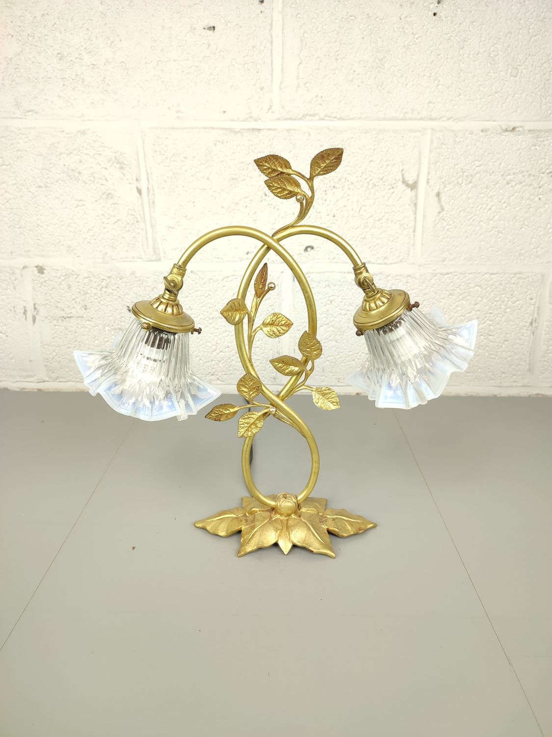Antique gart deco desk lamp