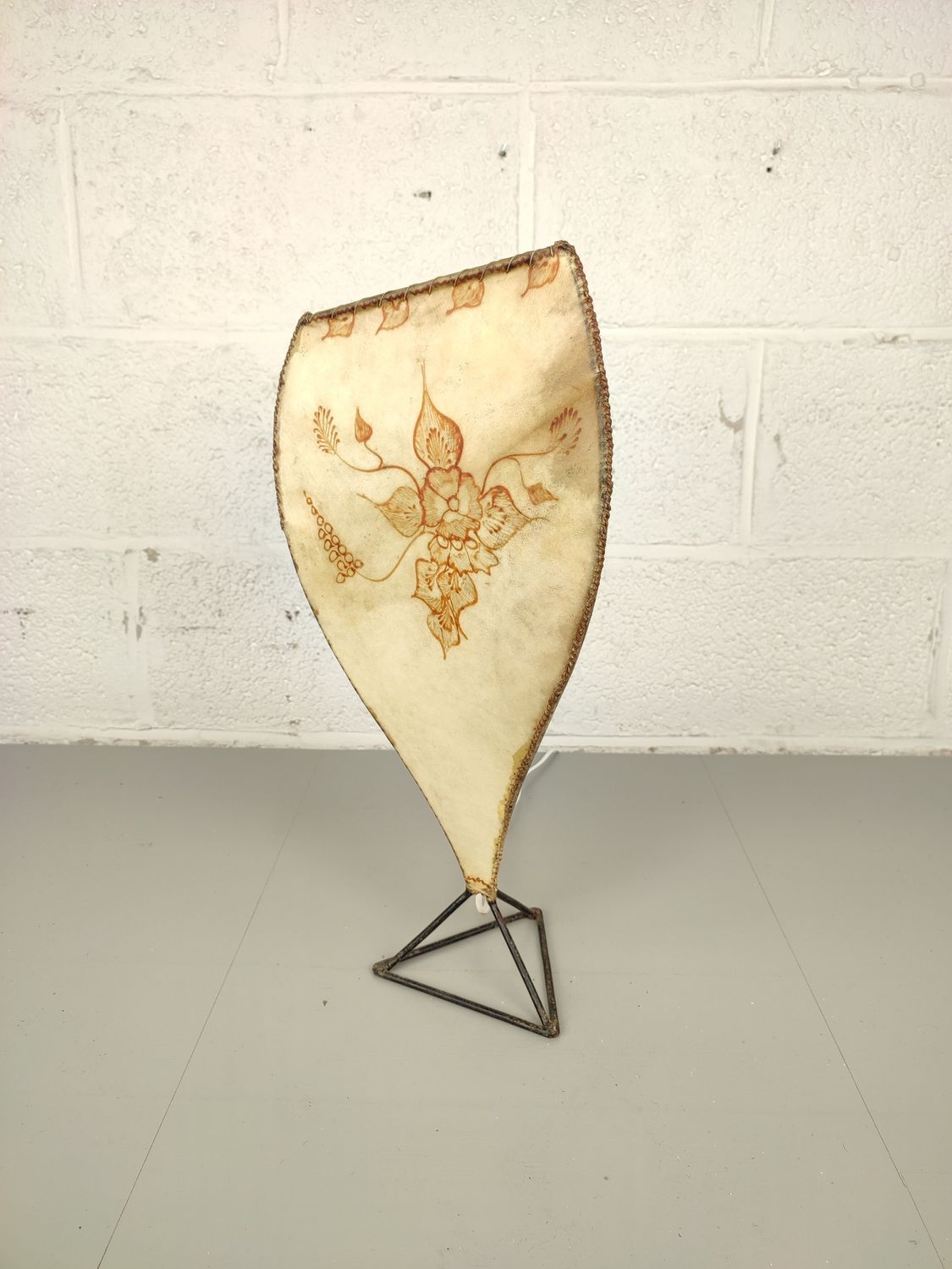 Maroccan lamp with goatskin