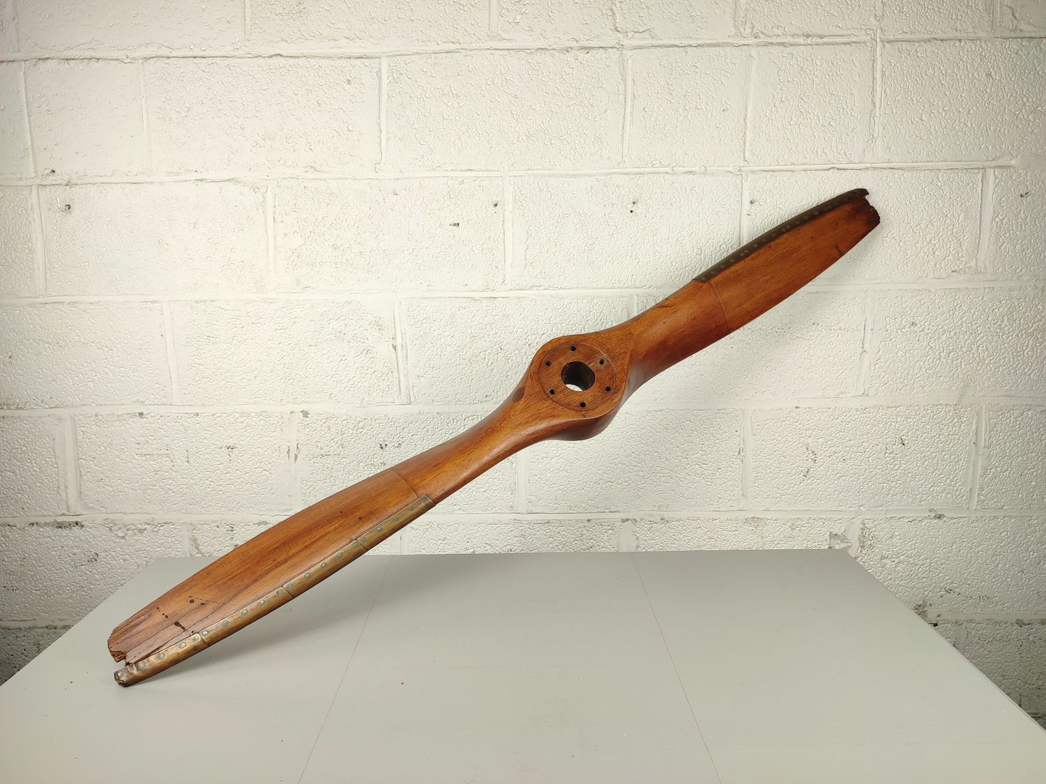 Wooden airplane propeller