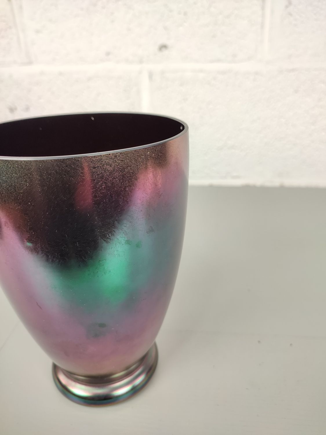 Antique iridescent Kralik 'purple glatt vase