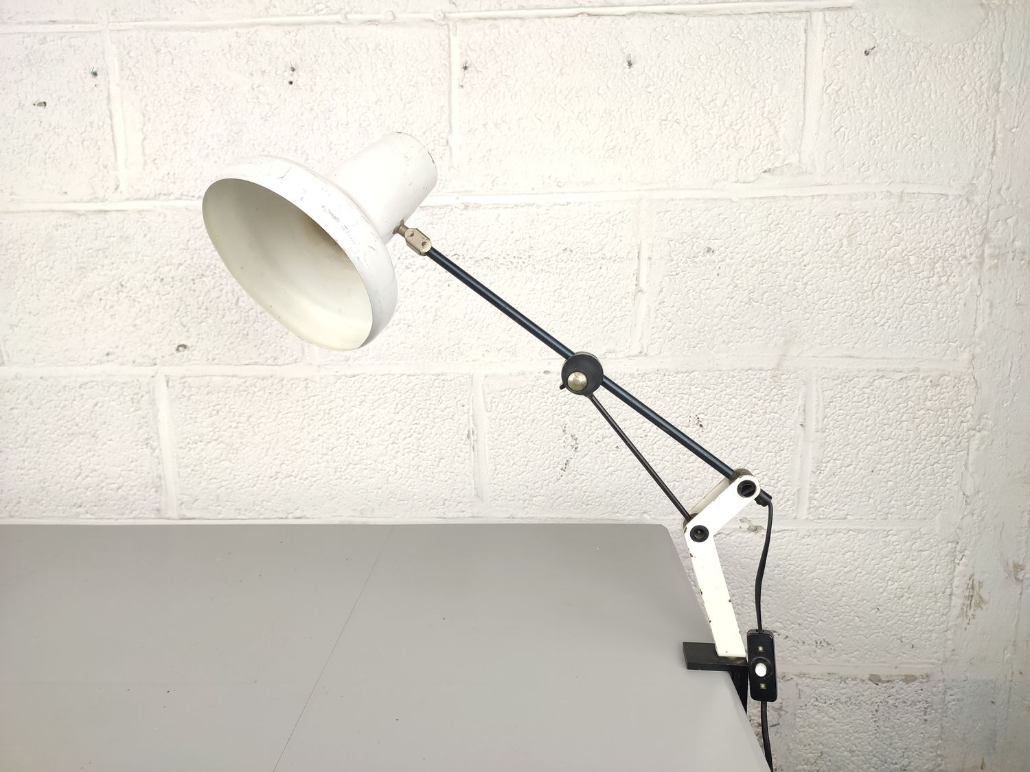 Black and white hinge lamp