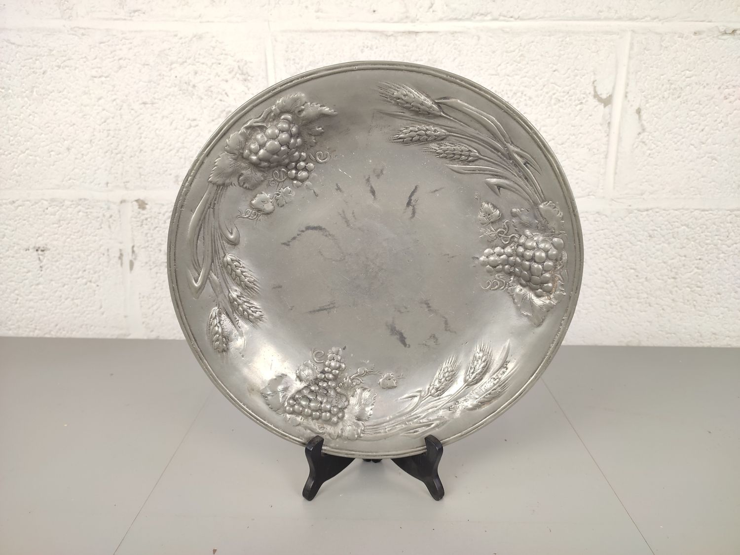 Pewter fruit bowl