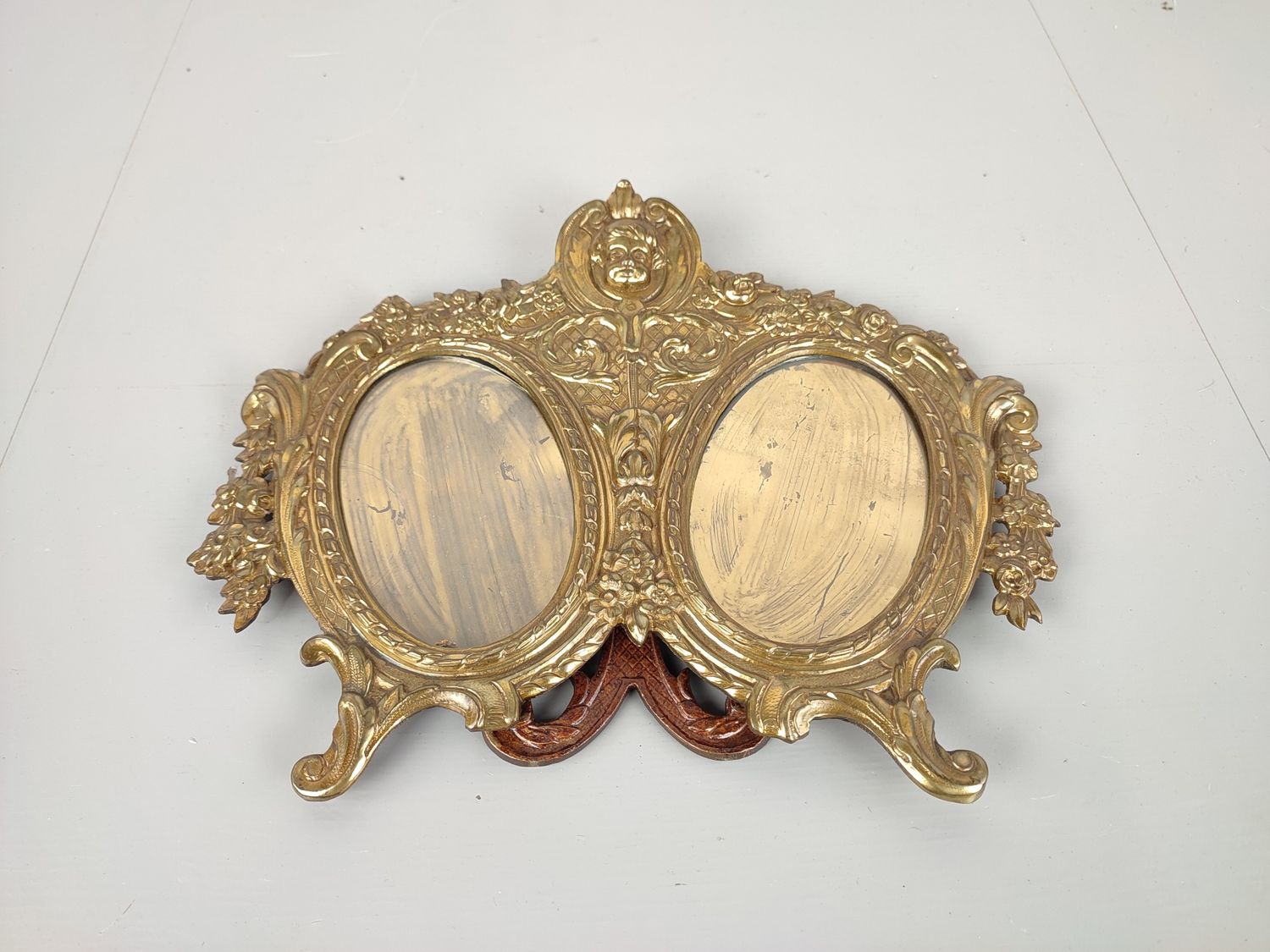 Double brass photo frame
