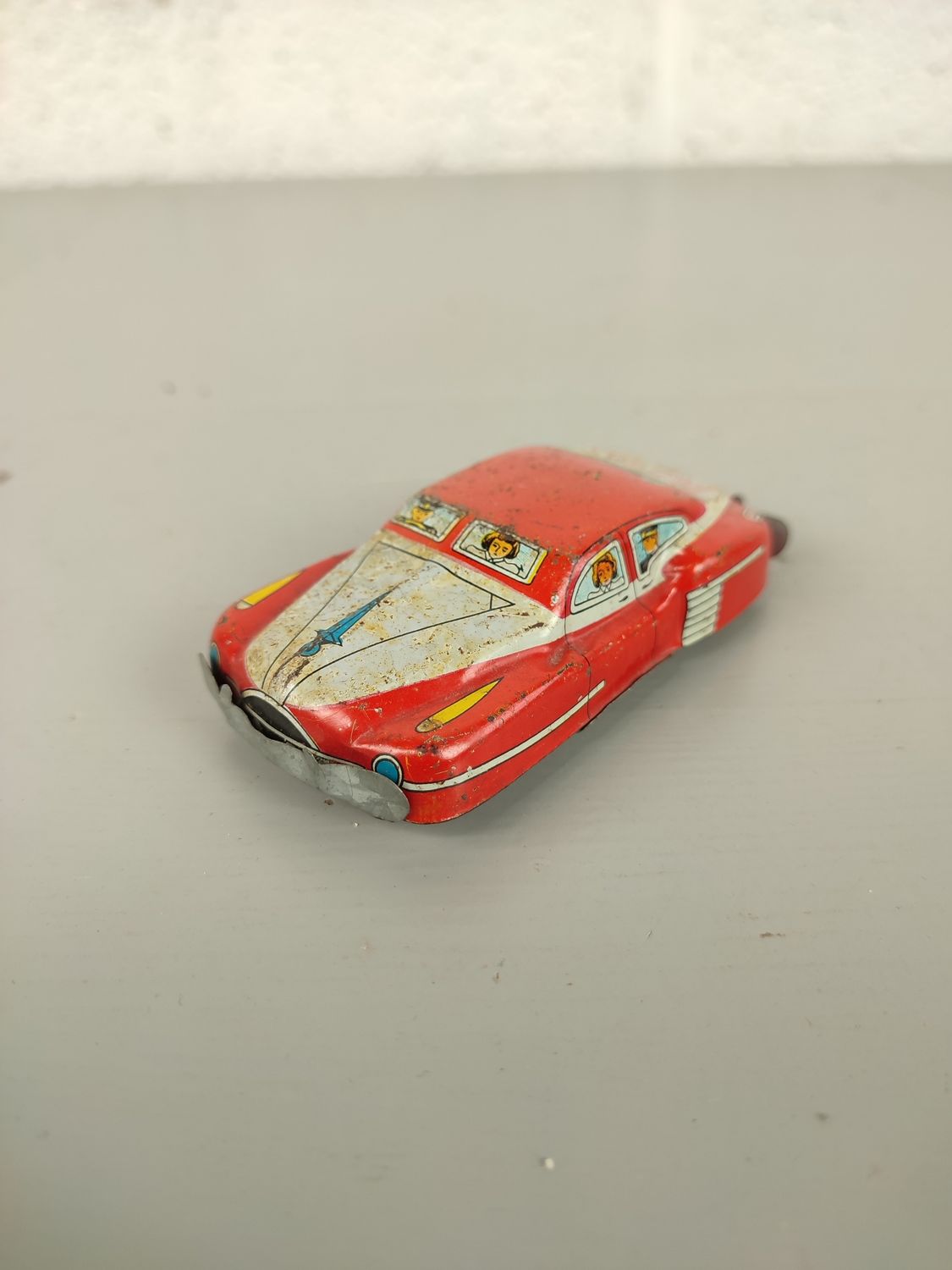 Old tin car &#39;red taxi&#39; Japan