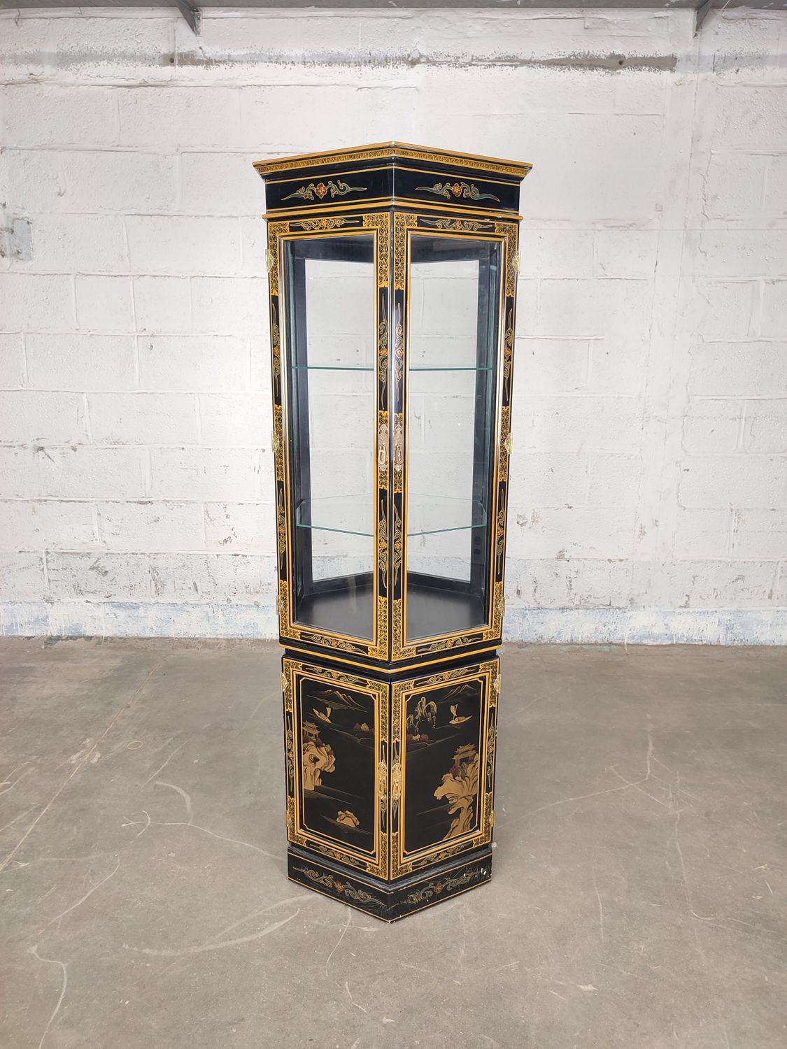 Vintage Chinese display cabinet