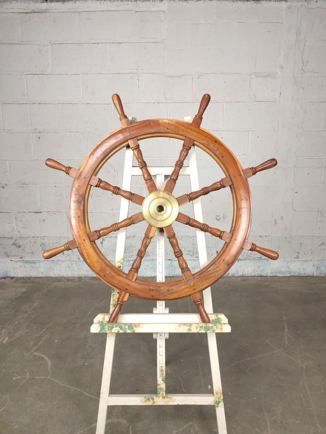 Ship's steering wheel