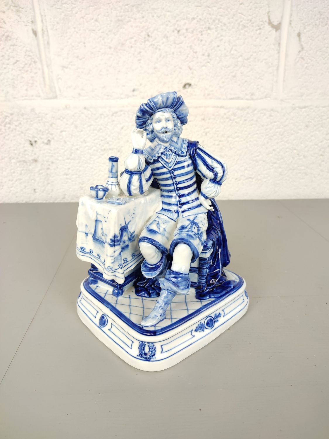 Antique Delft blue statue