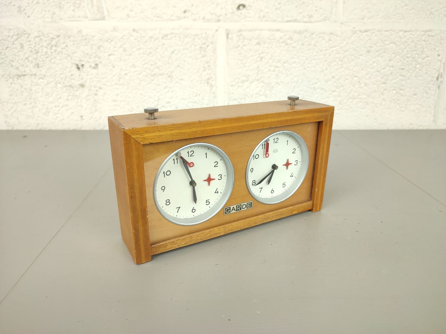 Mechanical schess clock