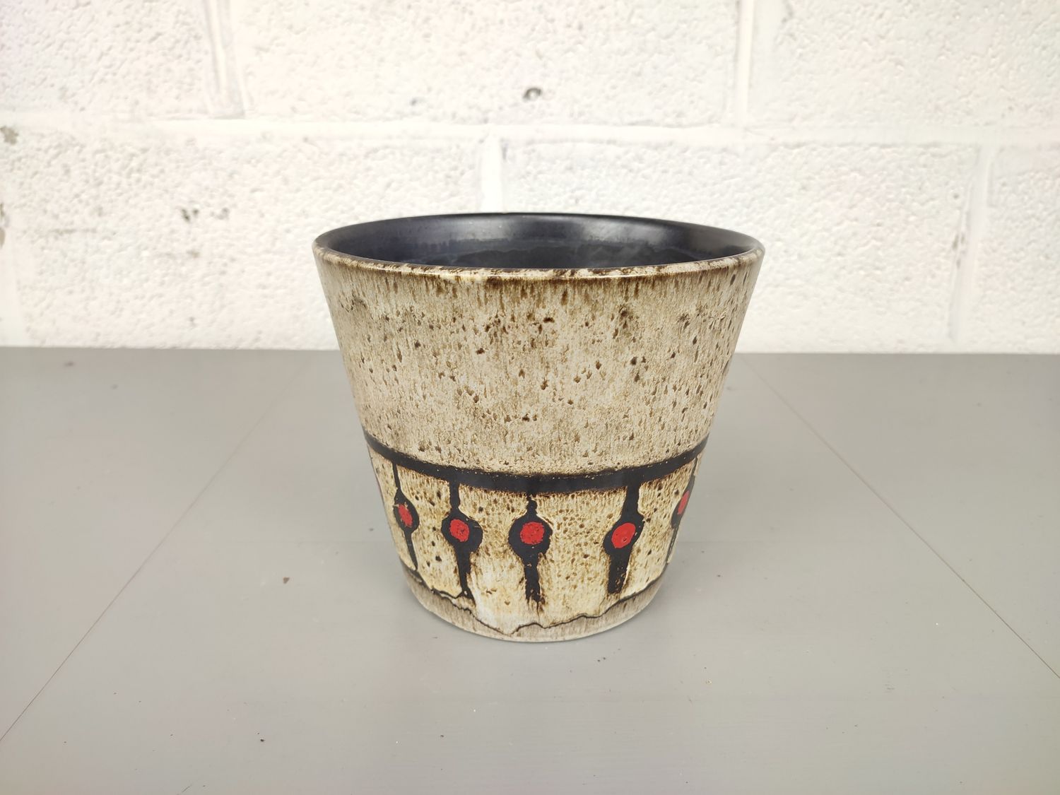 Vintage flower pot