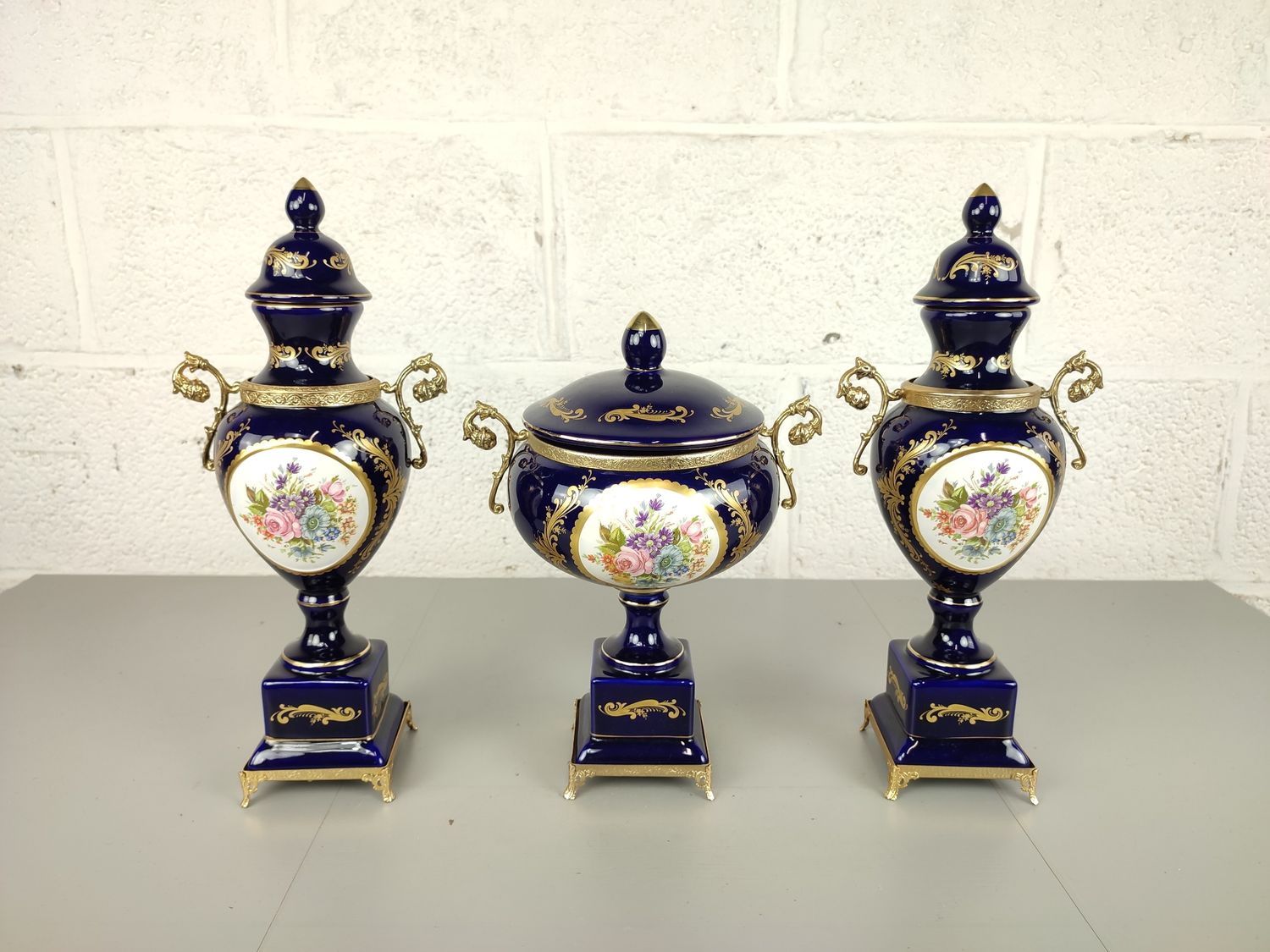3-piece in Limoges style porcelain