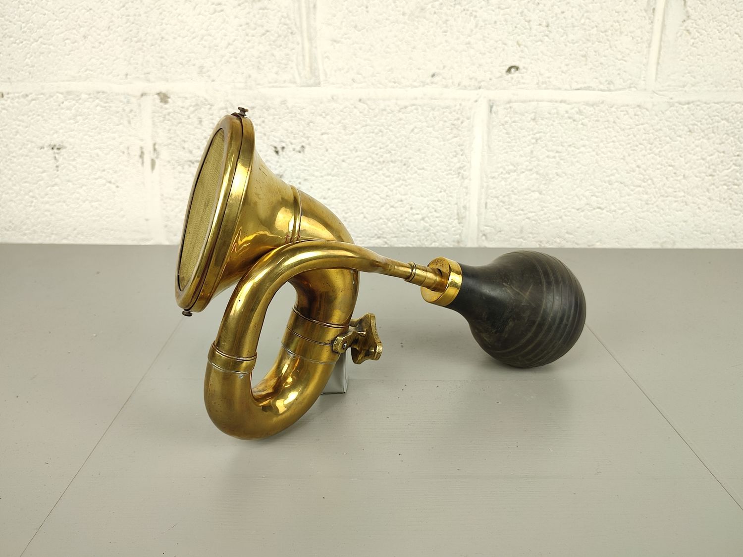 Antique brass car horn