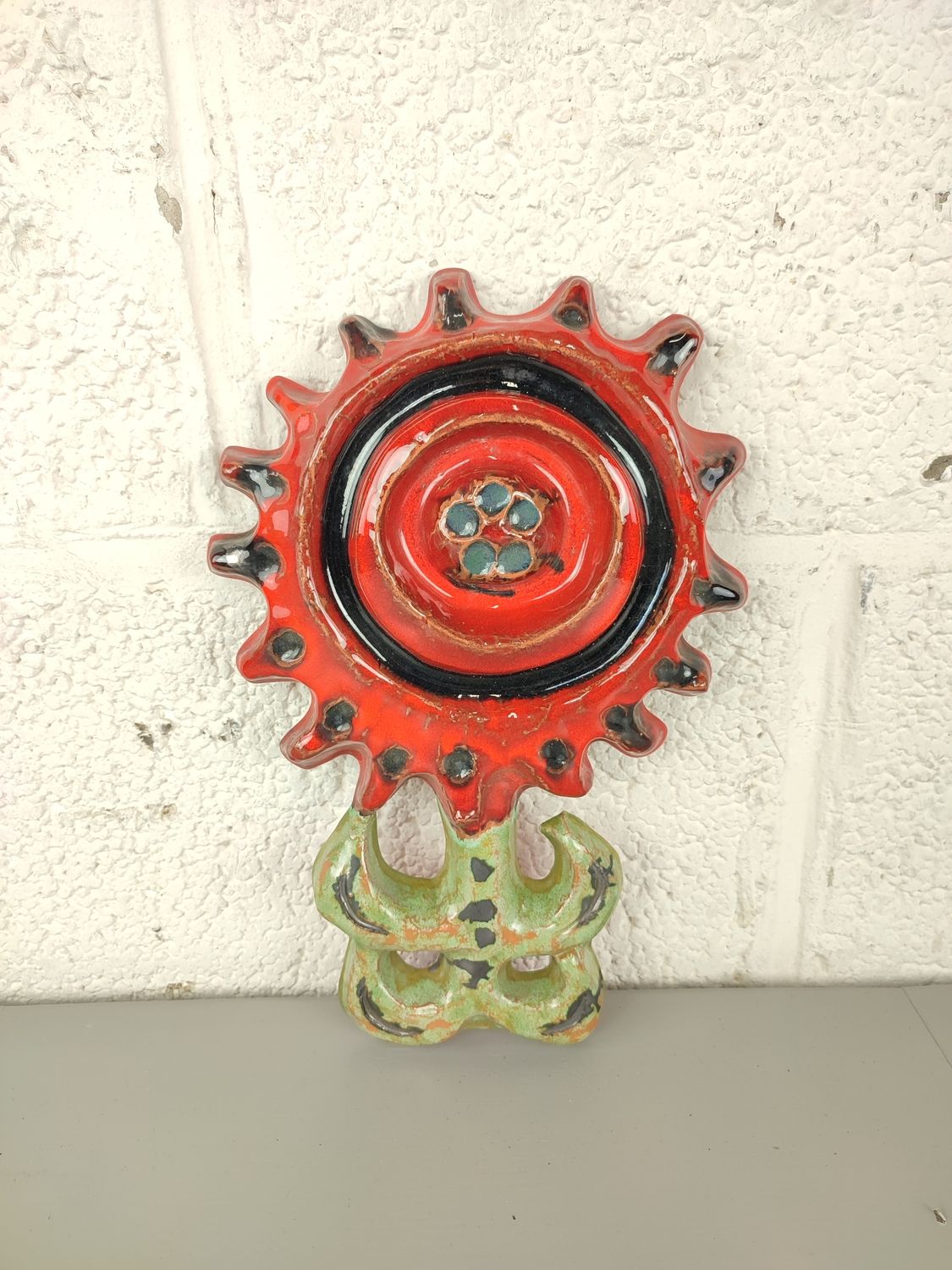 Vintage ceramic wall decoration flower