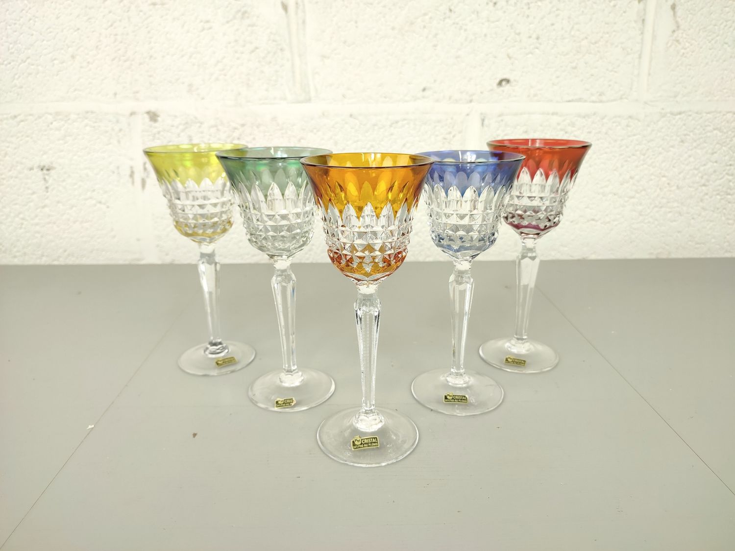 Set of 5 colored crystal wineglasses