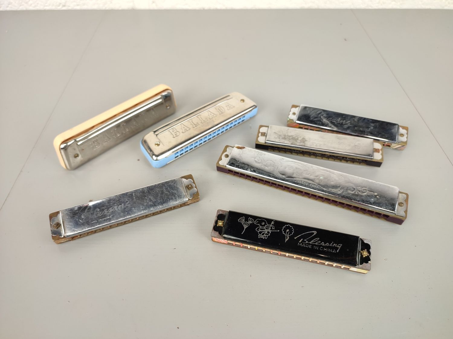 7 Chinese harmonicas