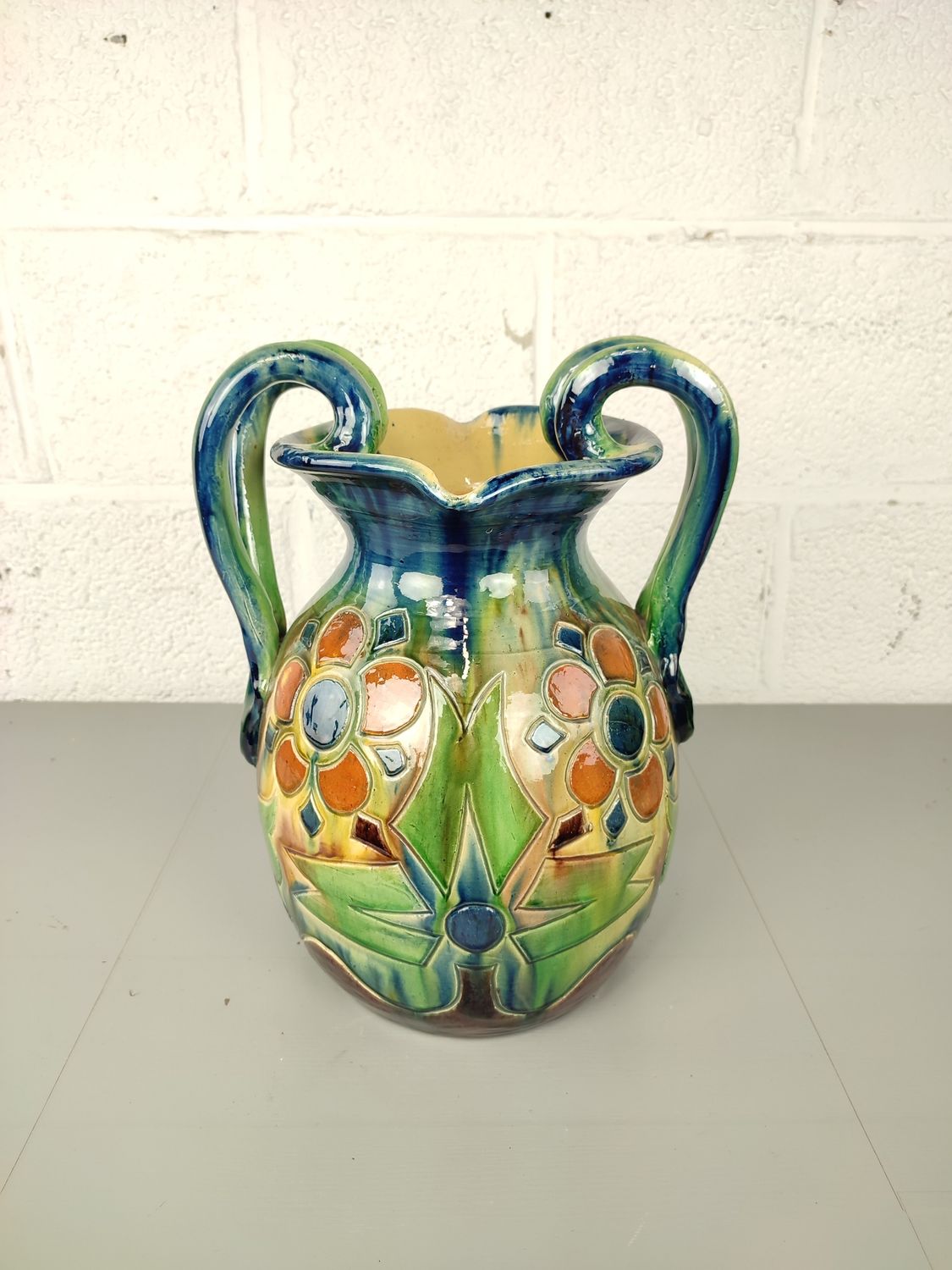 Vase in Flemish earthenware 40cm