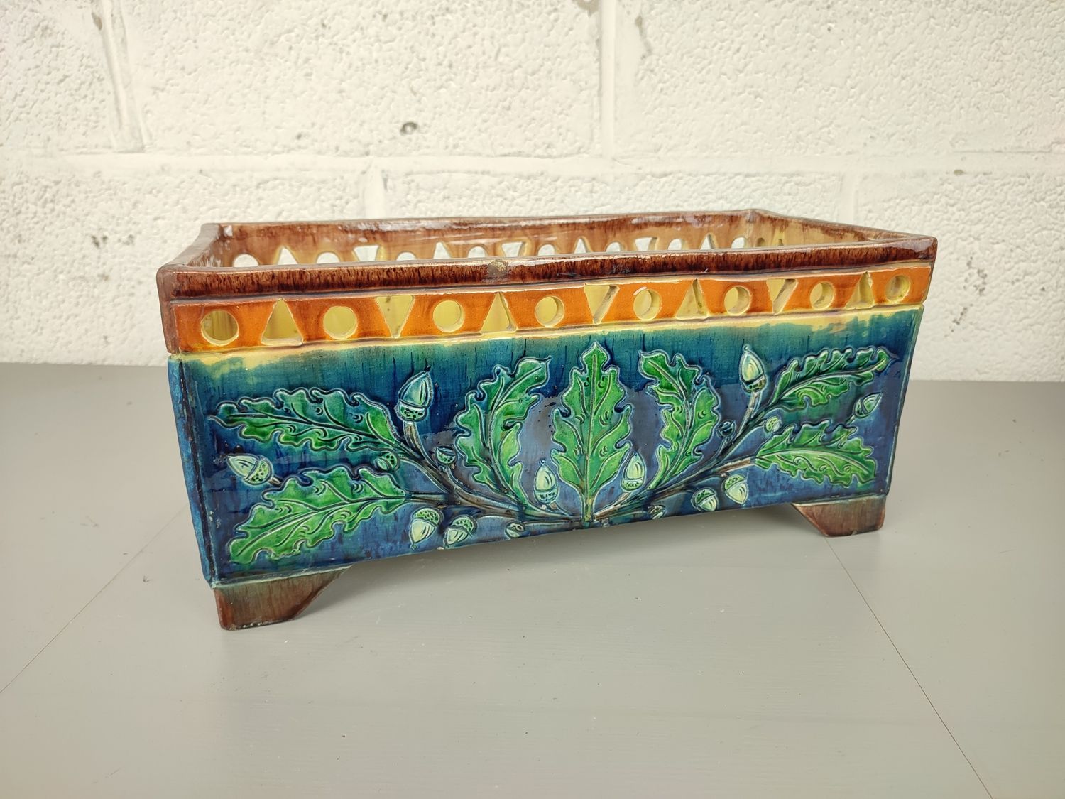 Flower pot in Flemish earthenware