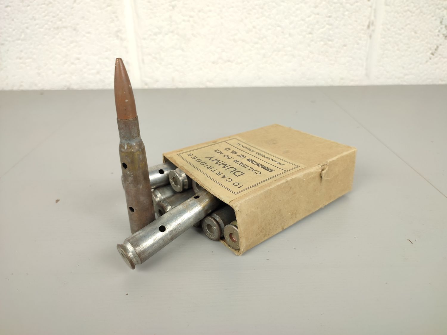 Box of US WW2 dummy cartridges
