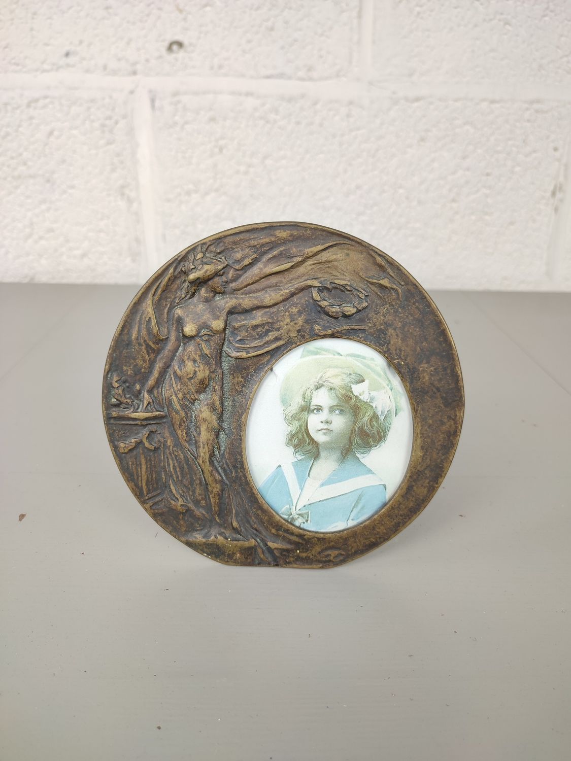 Vintage art nouveau photo frame