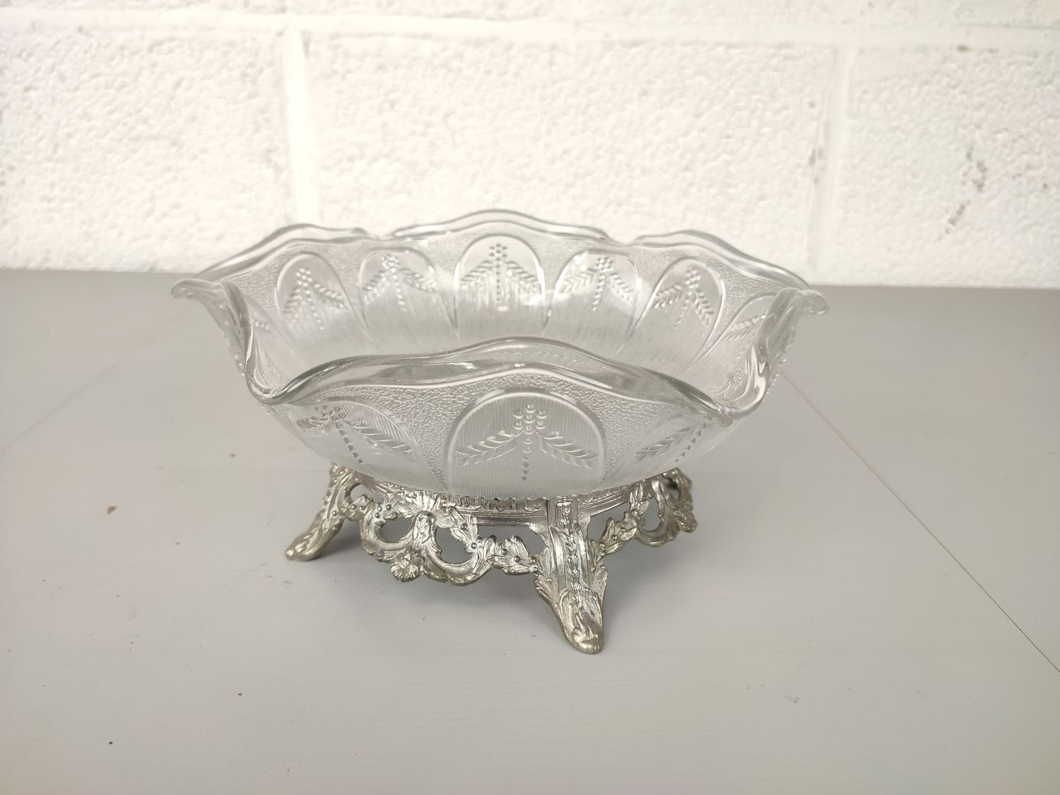 Pressed glass bowl P.P. &amp; Cie Herstal