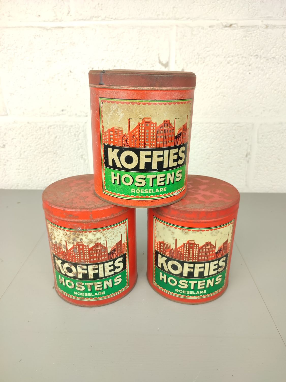 3 tin boxes Koffies Hostens