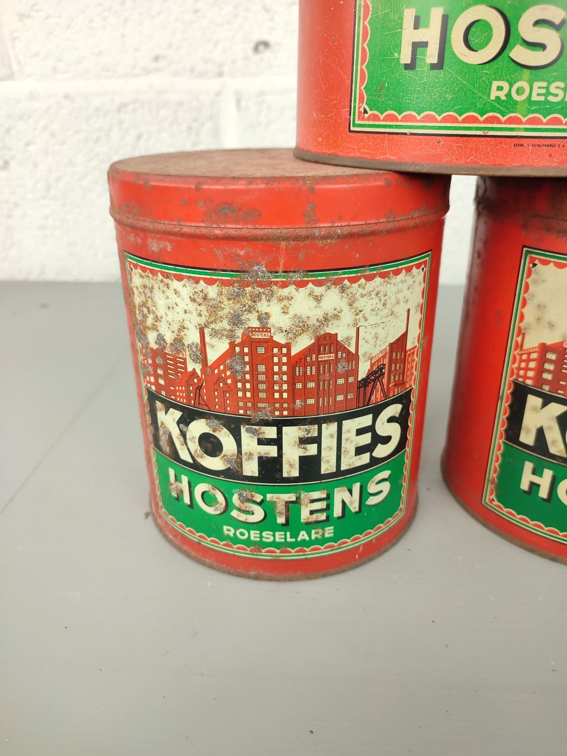 3 tin boxes Koffies Hostens
