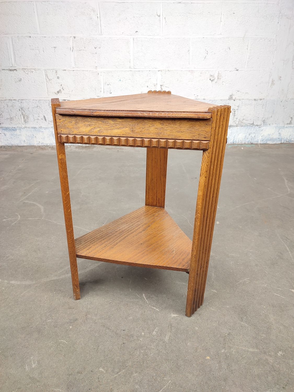 Oak wood corner table