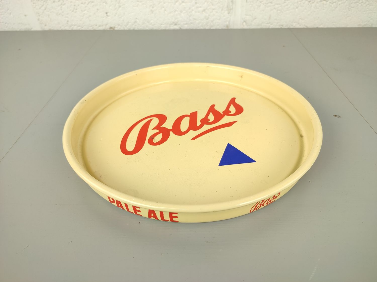 Enamel tray Bass